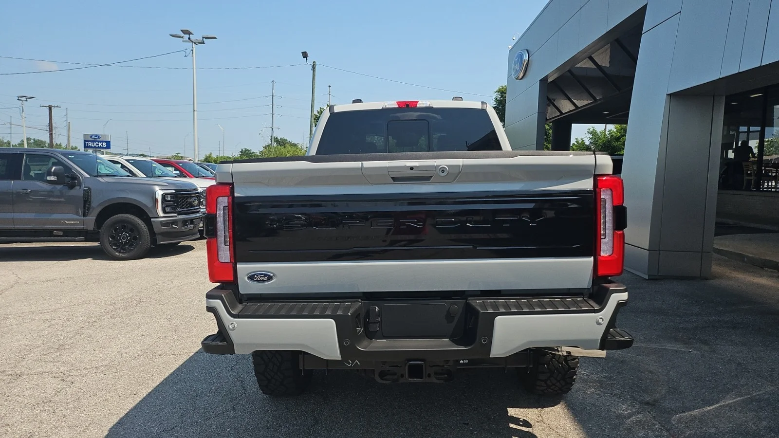 New 2026 Avalanche Ford Platinum 4WD image 4