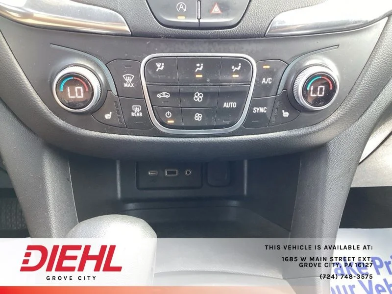 Used 2022 Red Chevrolet LT image 37