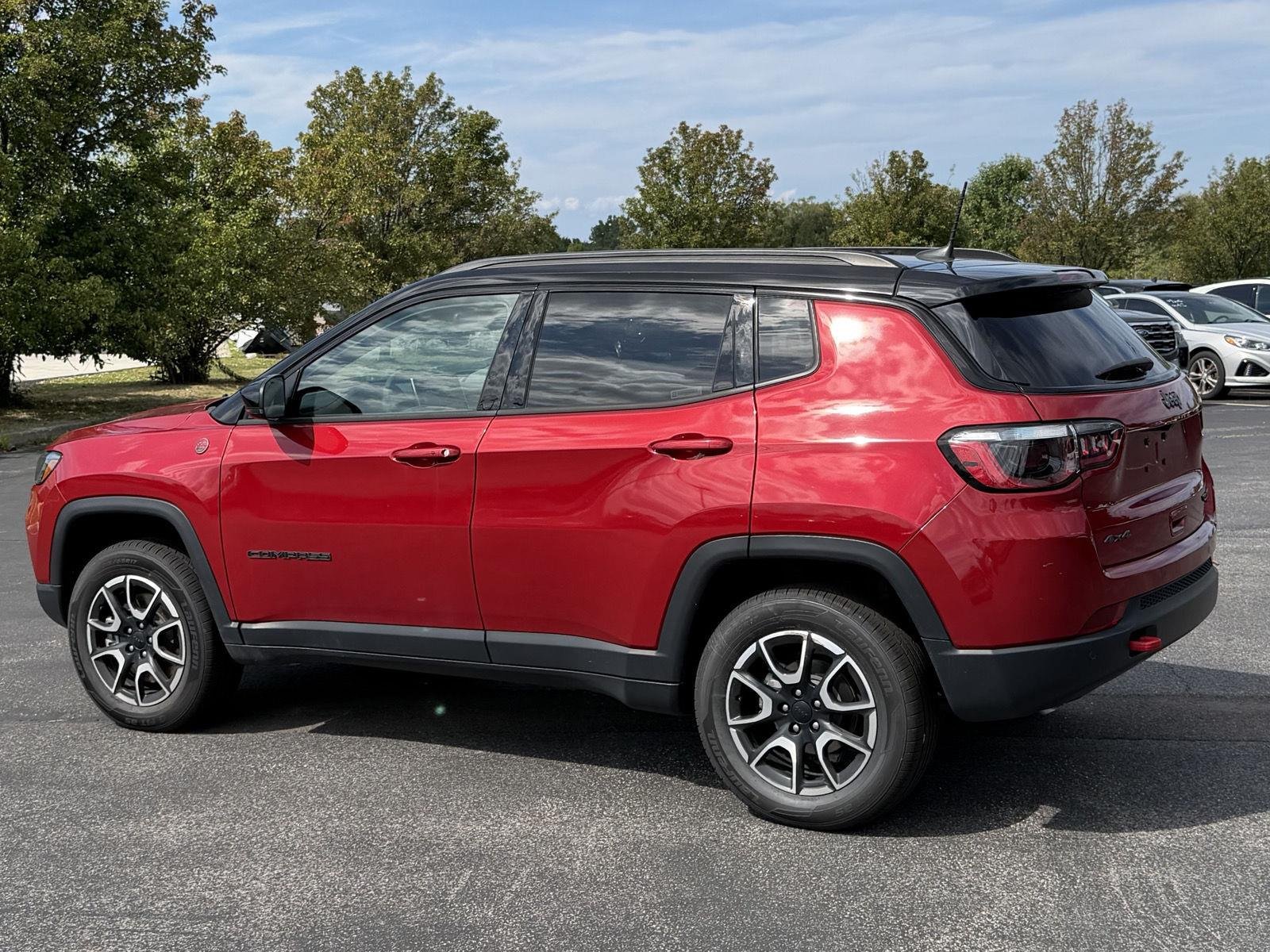Used 2024 Red Hot Pearlcoat Jeep Trailhawk image 5