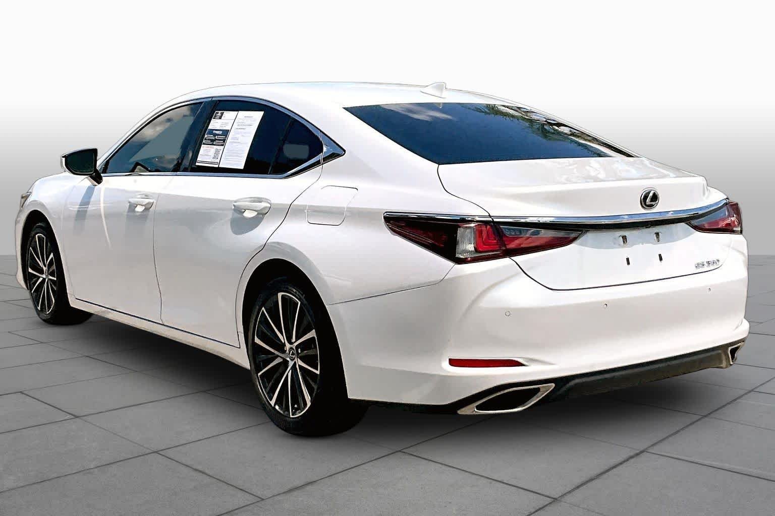 Used 2024 Eminent White Pearl Lexus  image 12