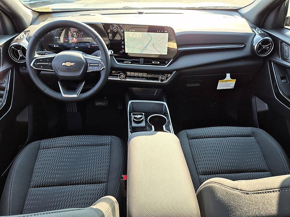2027 Chevrolet Equinox LT - Photo 30