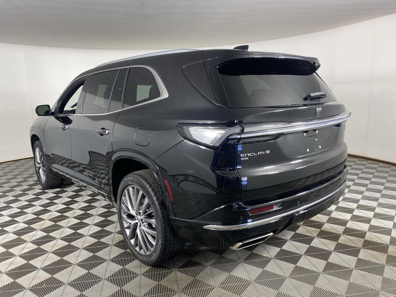Used 2025 Ebony Twilight Metallic Buick Avenir image 7