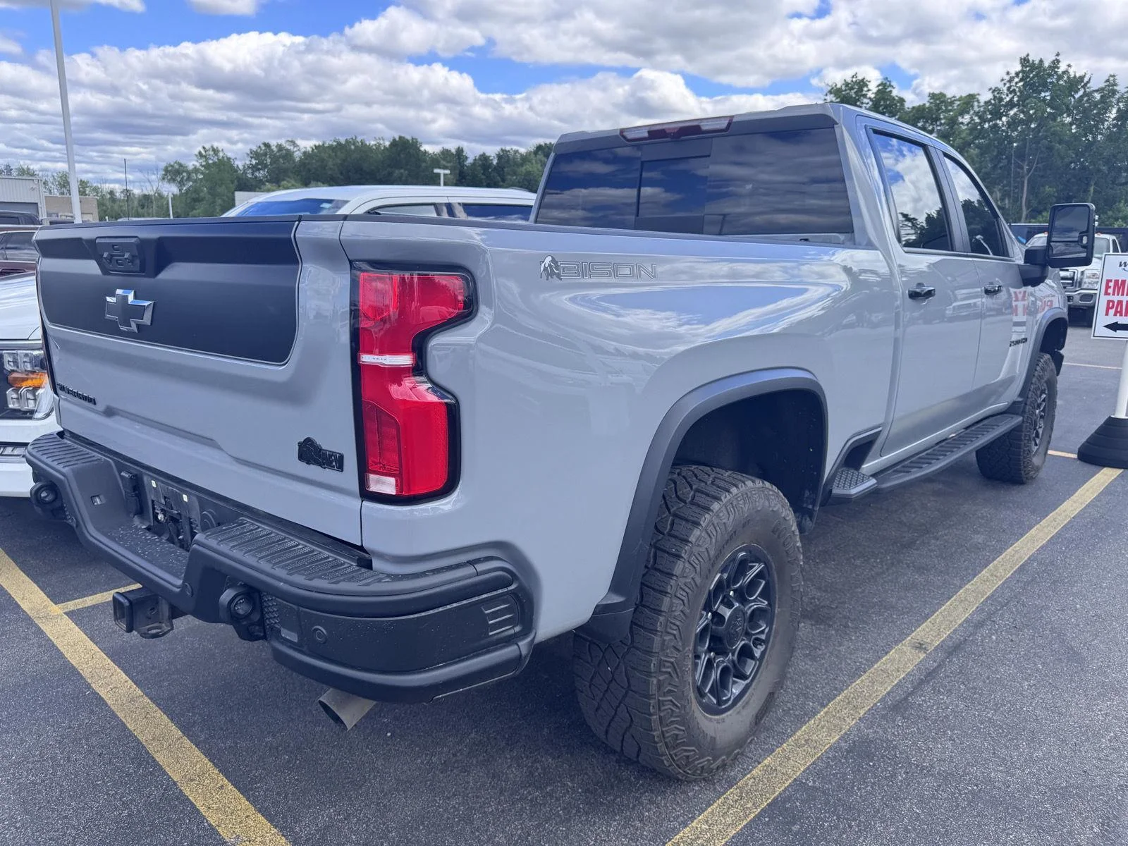Used 2025 Slate Gray Metallic Chevrolet ZR2 image 4