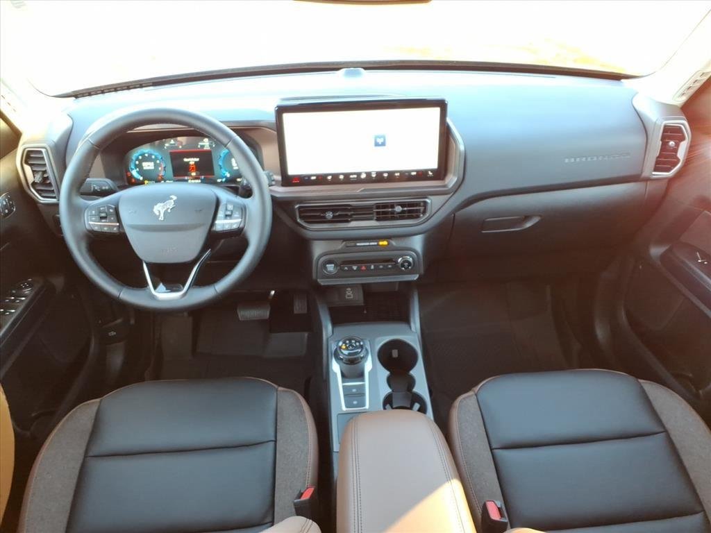 New 2025 Shadow Black Ford Outer Banks® image 24