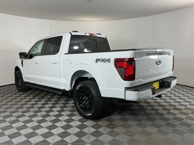 New 2026 Oxford White Ford XLT image 6