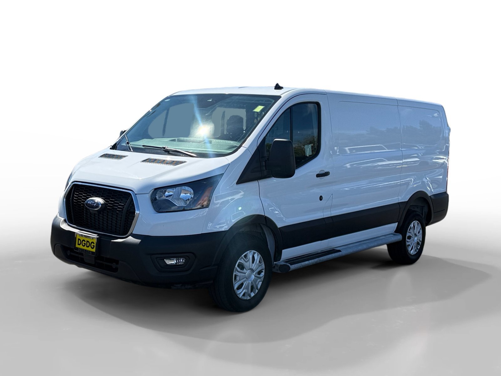 Certified Used 2025 Oxford White Ford Base image 1