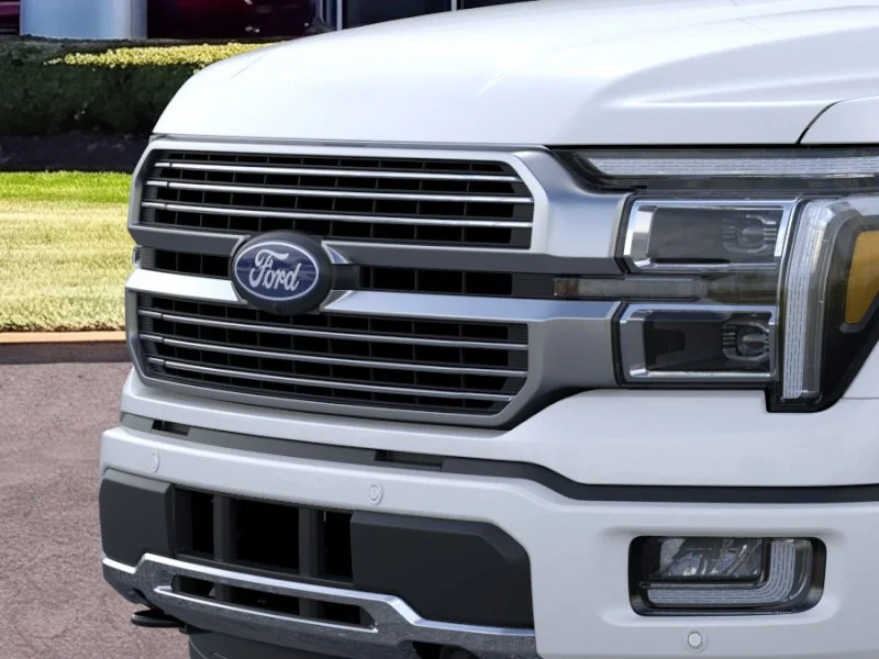New 2026 Star White Metallic Tri-Coat Ford Platinum® image 17
