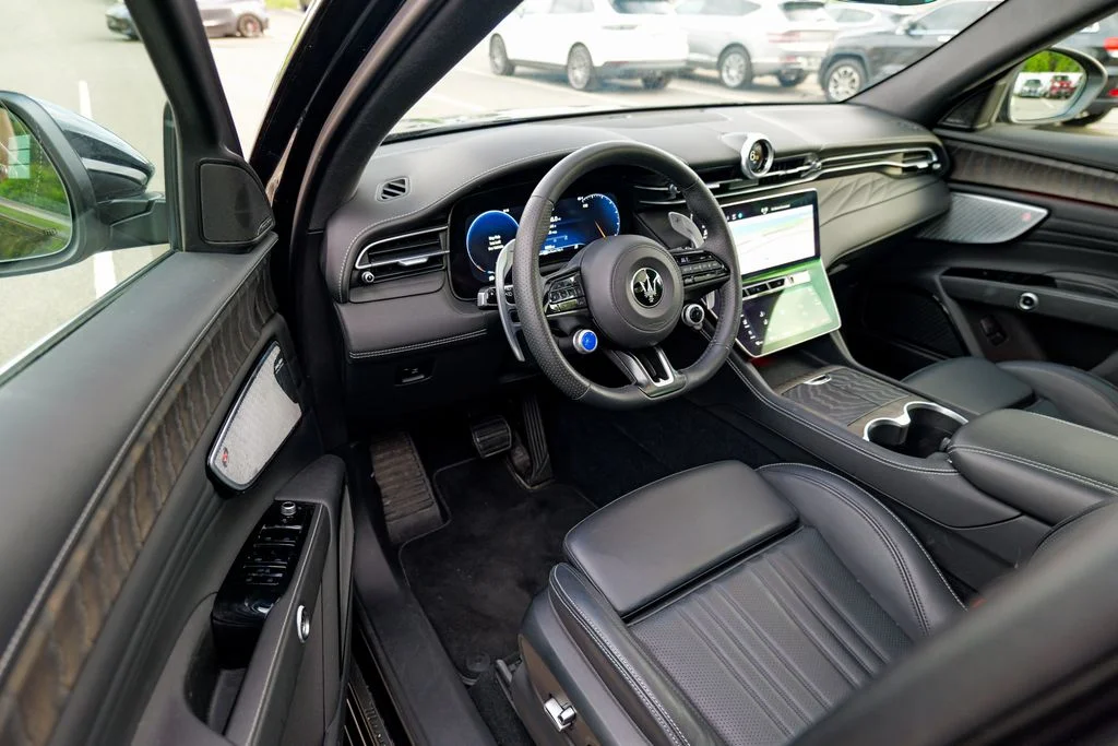 New 2025 Nero Noctis Black Maserati Base image 16