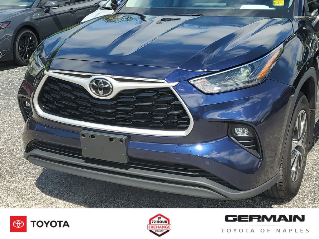 Used 2022 Blue Toyota XLE image 15
