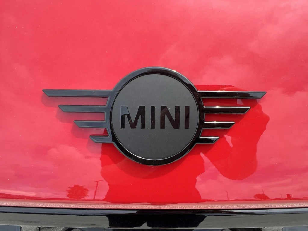 Used 2026 Red MINI Iconic image 28