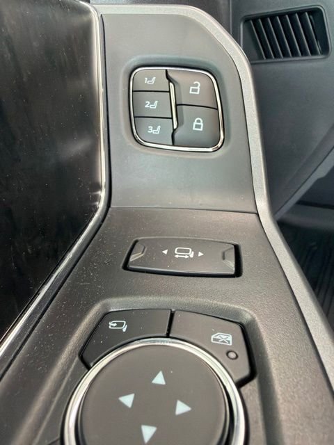 New 2026 Carbonized Gray Metallic Ford F-350® Lariat® image 29