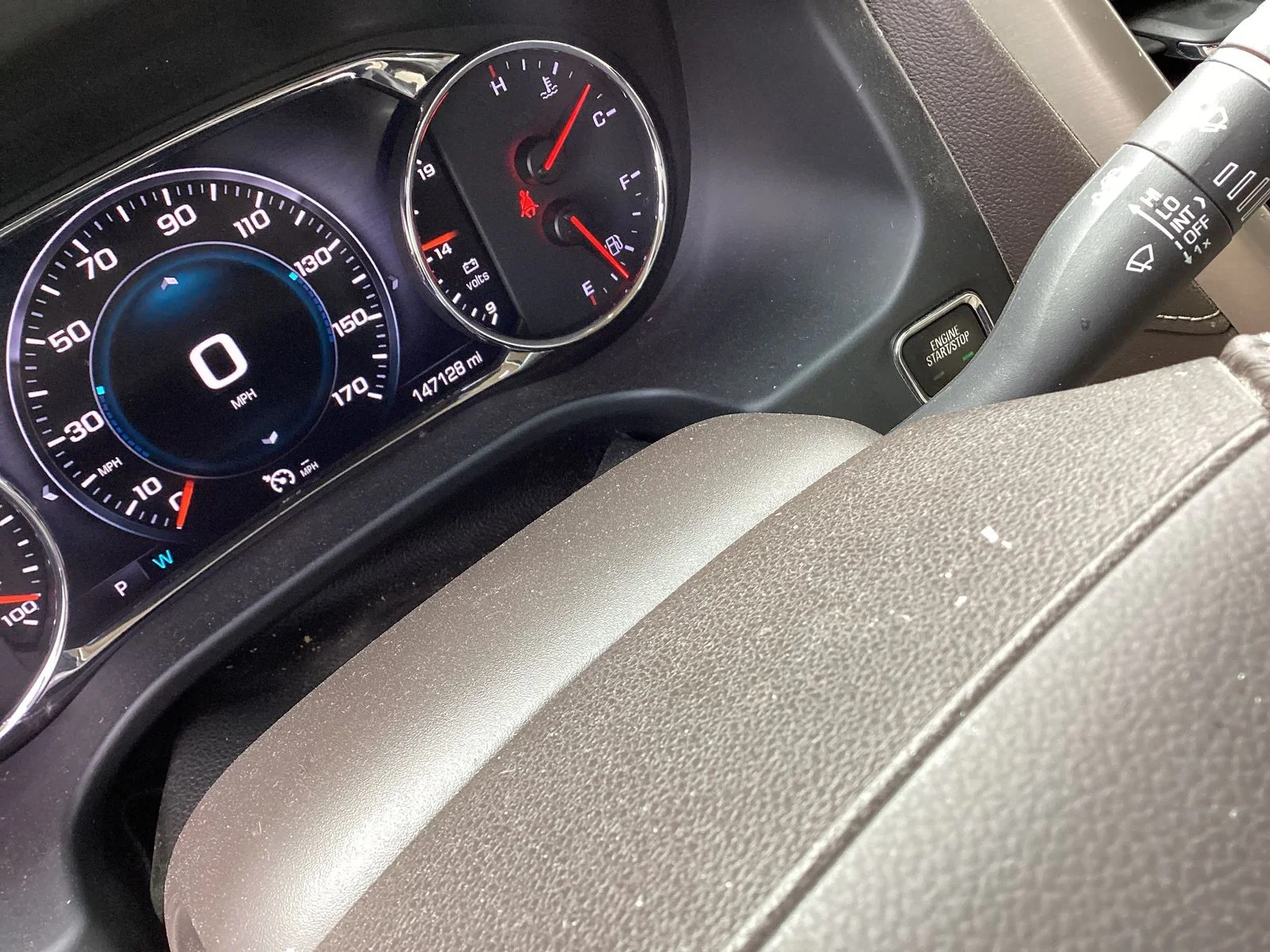 Used 2017 Red GMC Denali image 3