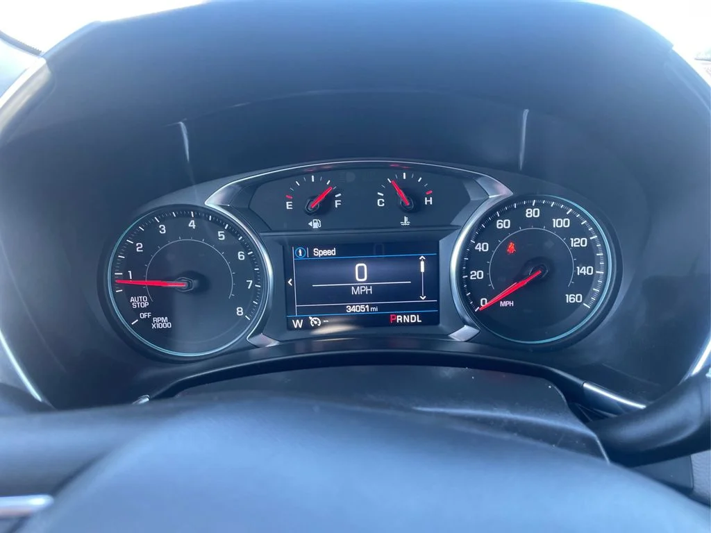 Used 2024 Summit White Chevrolet LT image 13