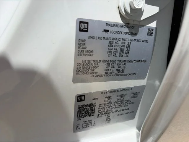 Used 2023 White Chevrolet RST image 43