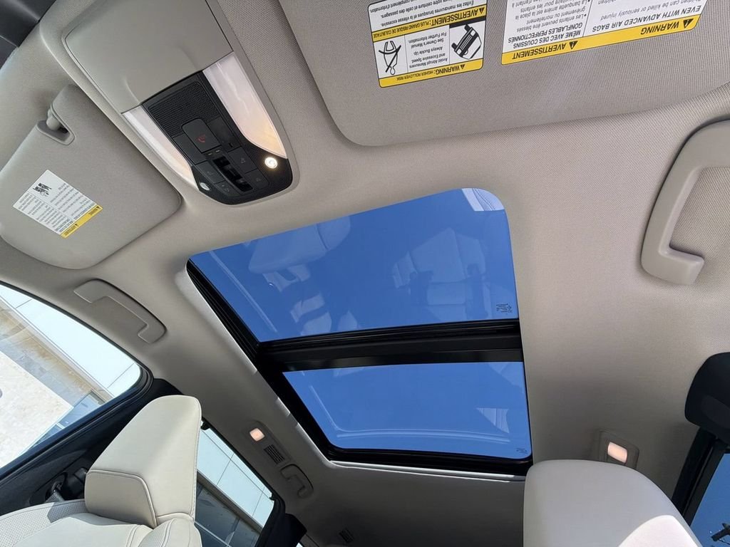 Certified Used 2023 Blue INFINITI Sensory image 25