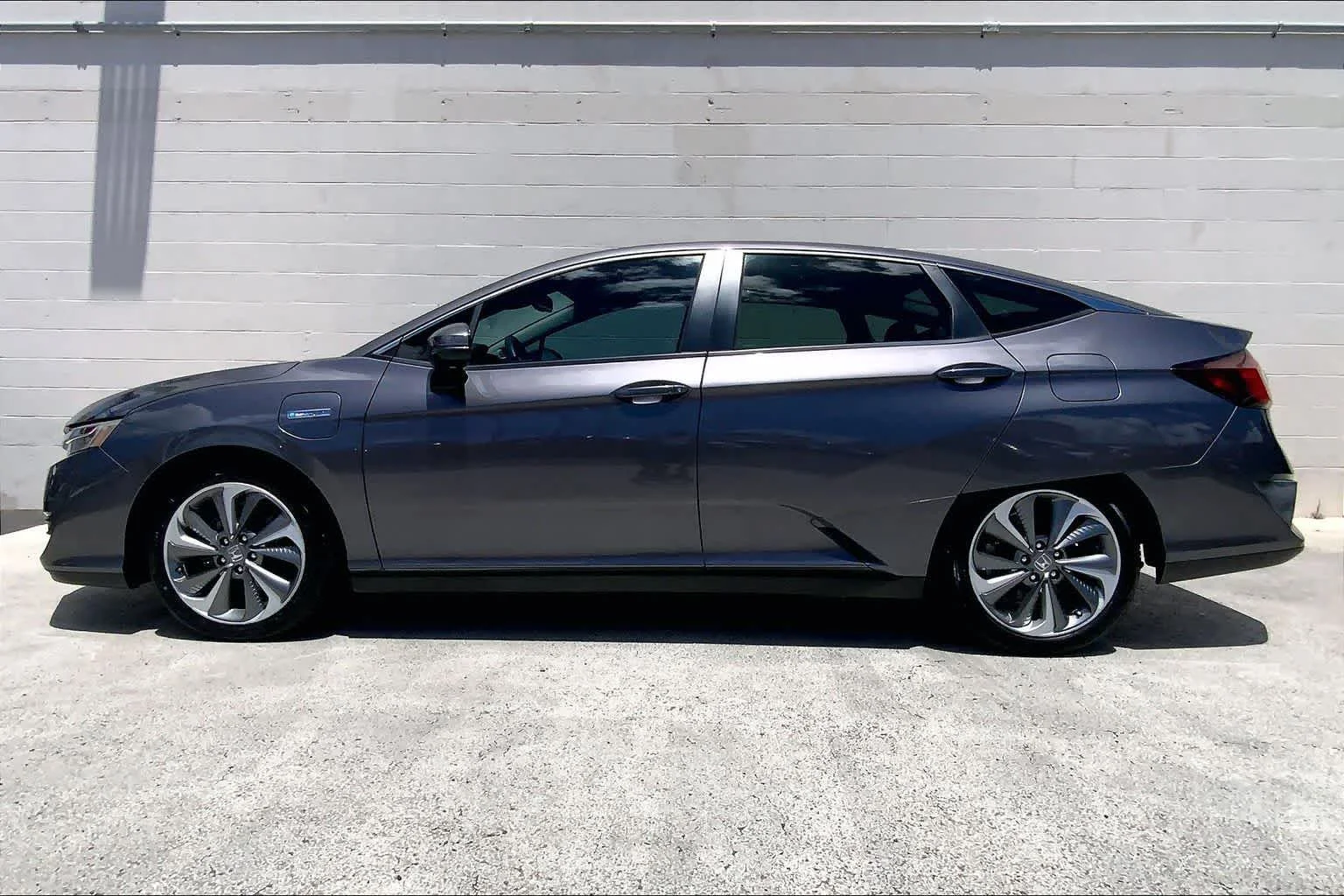 Used 2018 Gray/gray Honda NA image 3