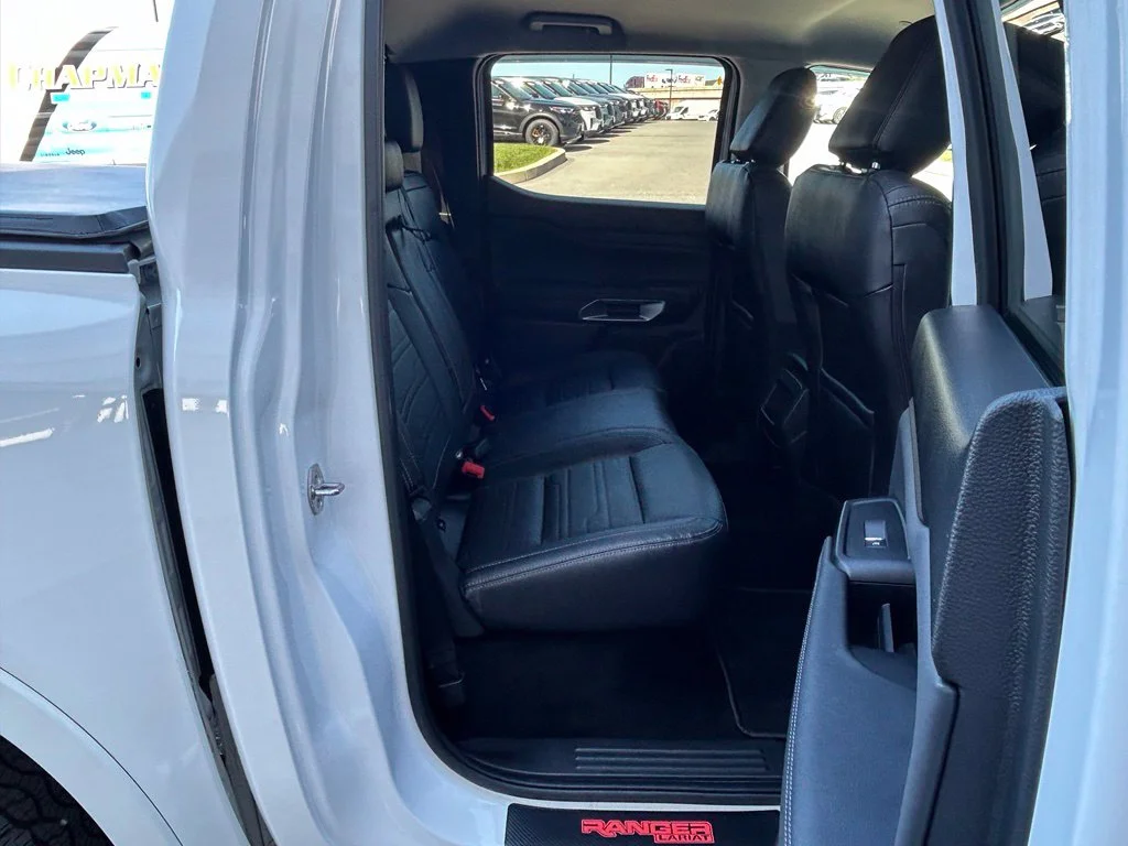 Certified Used 2025 Oxford White Ford Lariat image 30