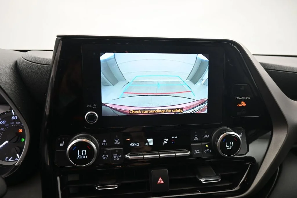 2023 Toyota Highlander XLE - Photo 15