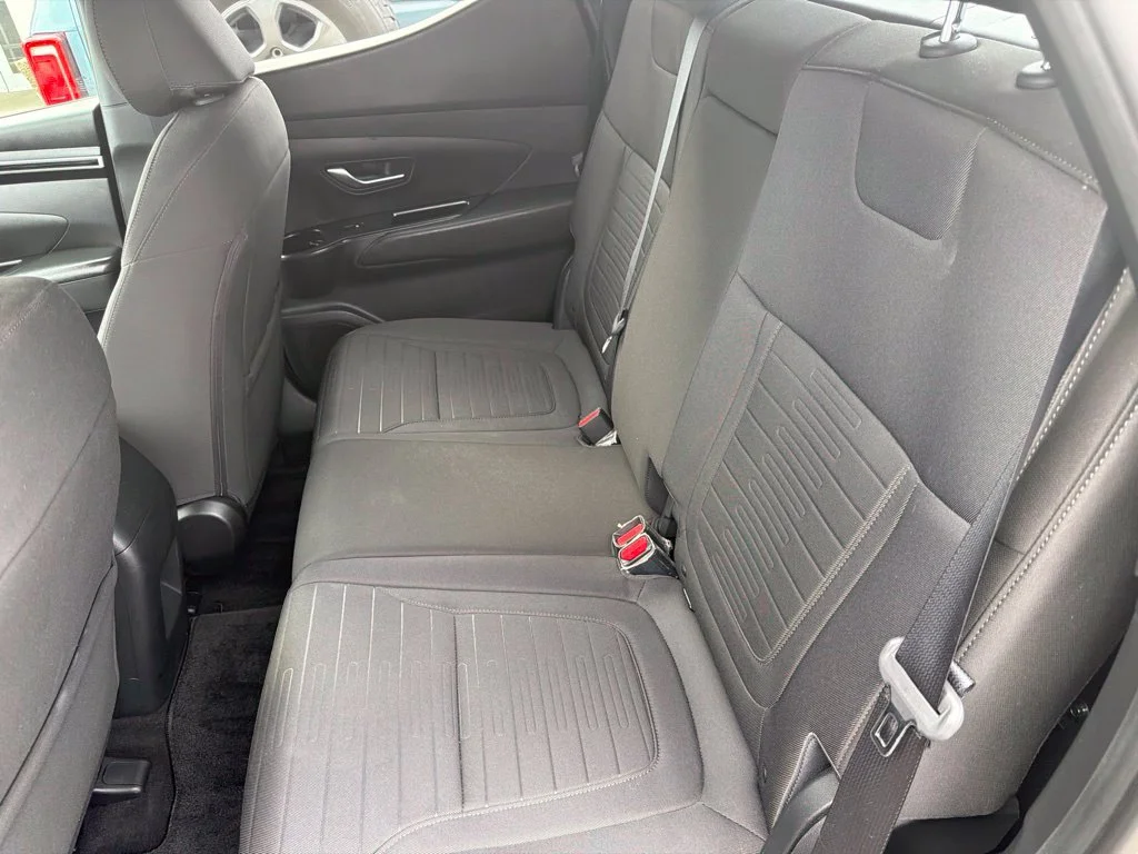Used 2023 Sand Hyundai SE image 10