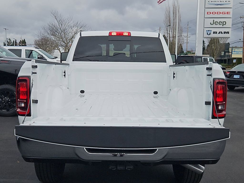 New 2026 Bright White Clear-Coat Exterior Paint RAM Tradesman image 24