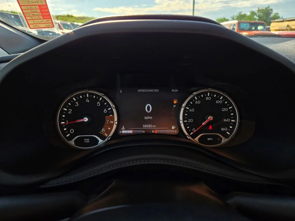 Used 2020 Blue Jeep Trailhawk image 21