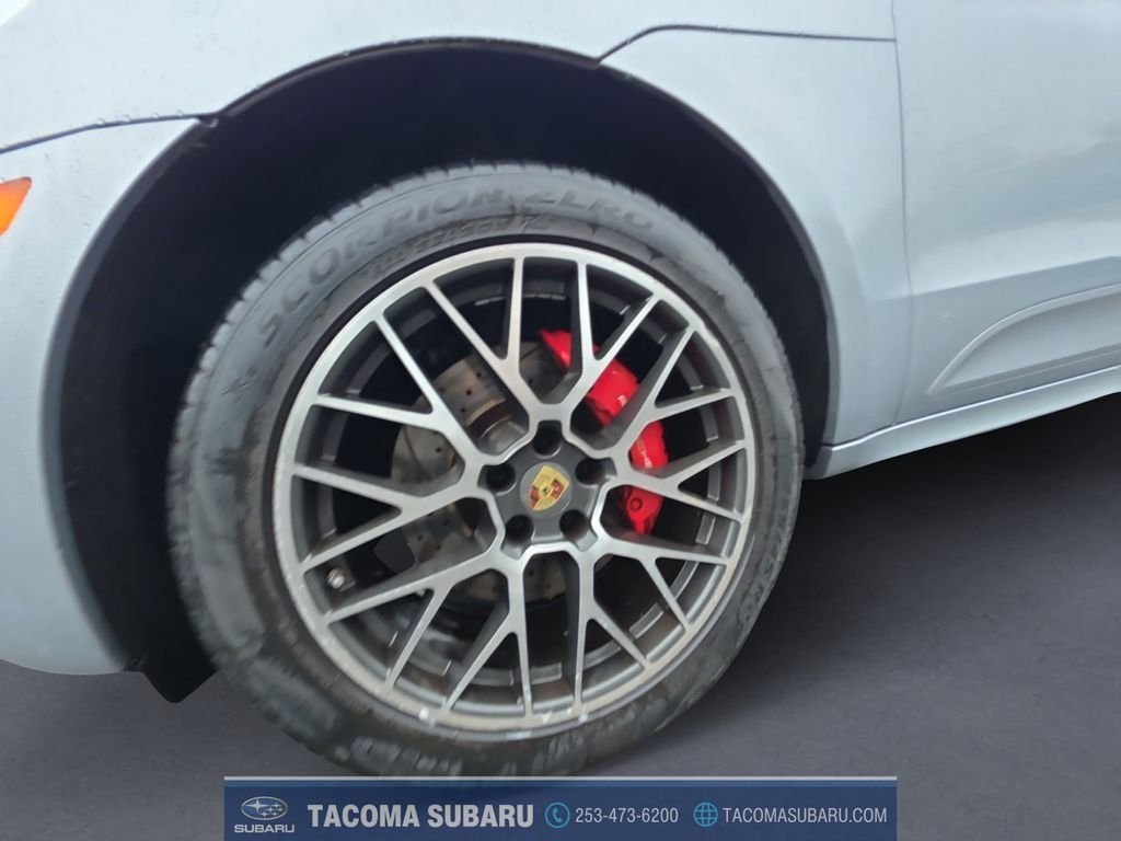Used 2017 Silver Porsche Turbo image 9