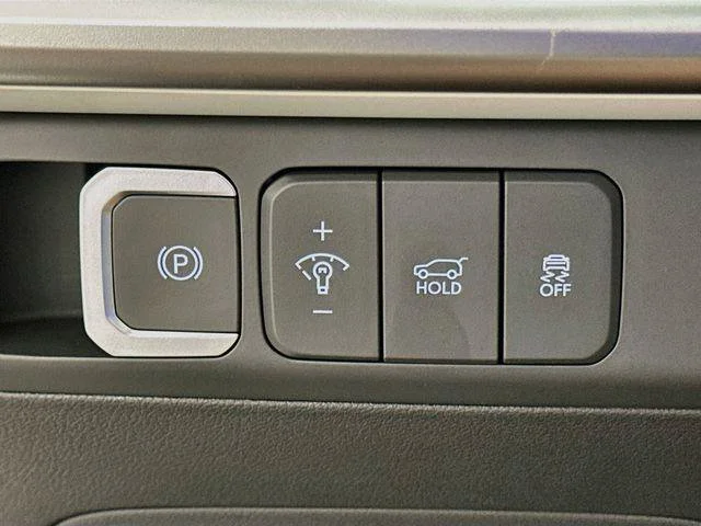 New 2027 Silver Hyundai SEL image 19