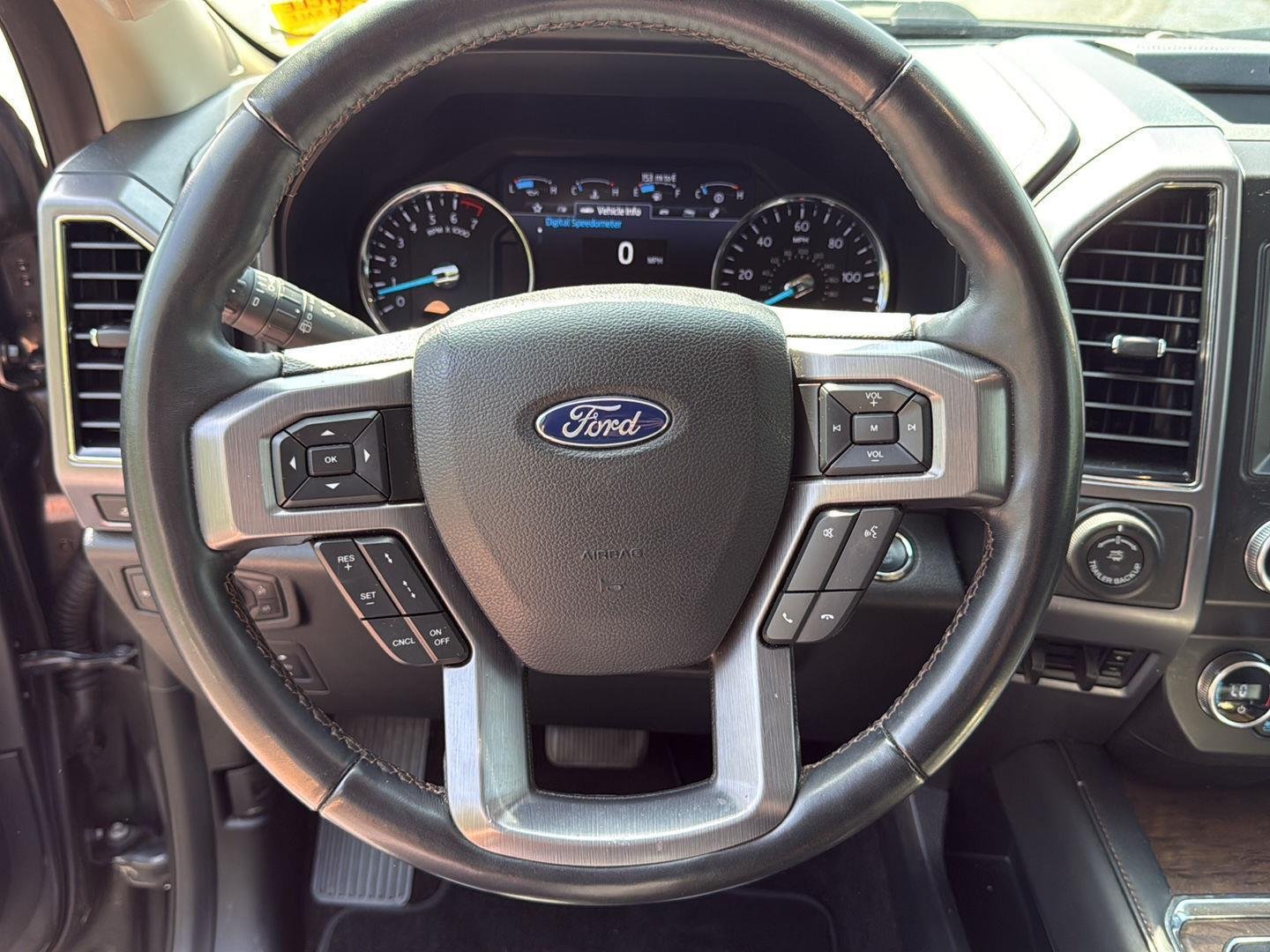 Used 2020 Magnetic Ford Platinum image 5
