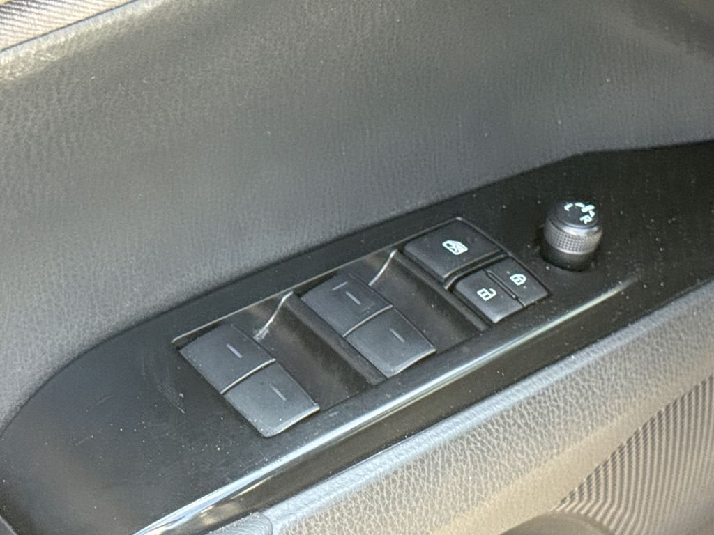 Used 2025  Toyota LE image 18