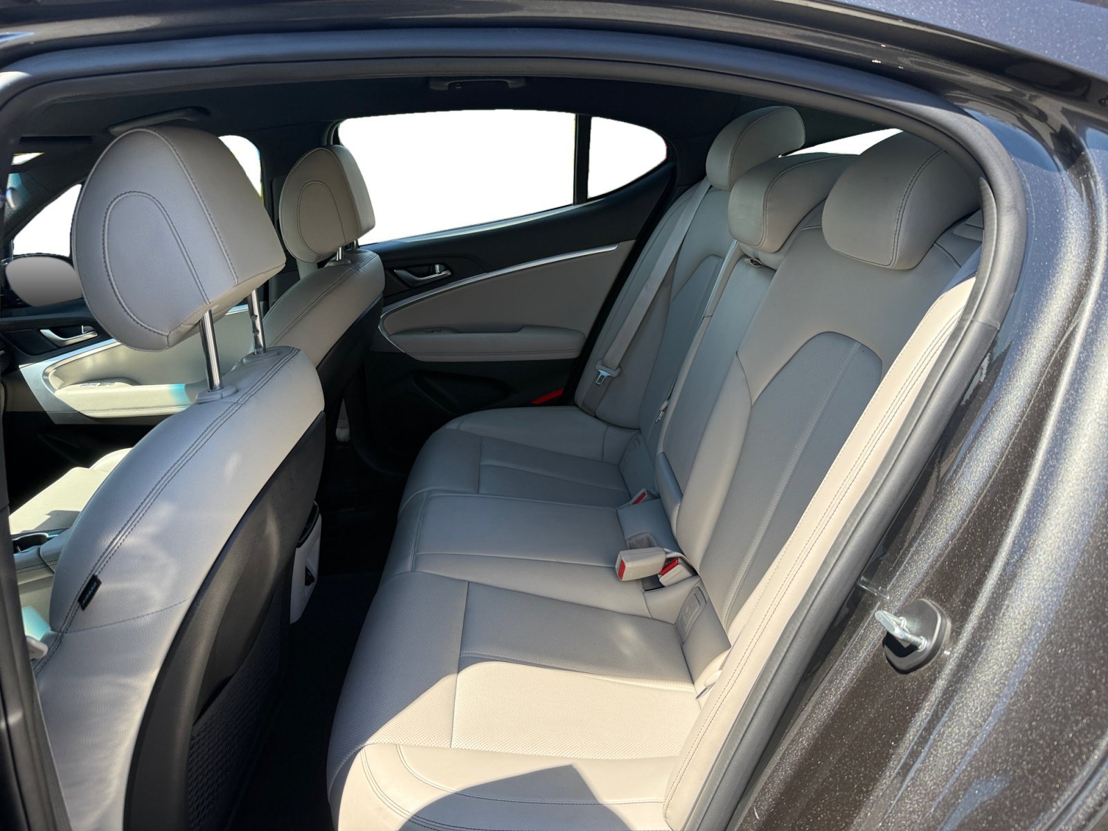 Used 2022 Gray Genesis 2.0T image 16