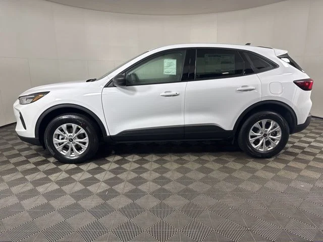 New 2026 Oxford White Ford Active image 7