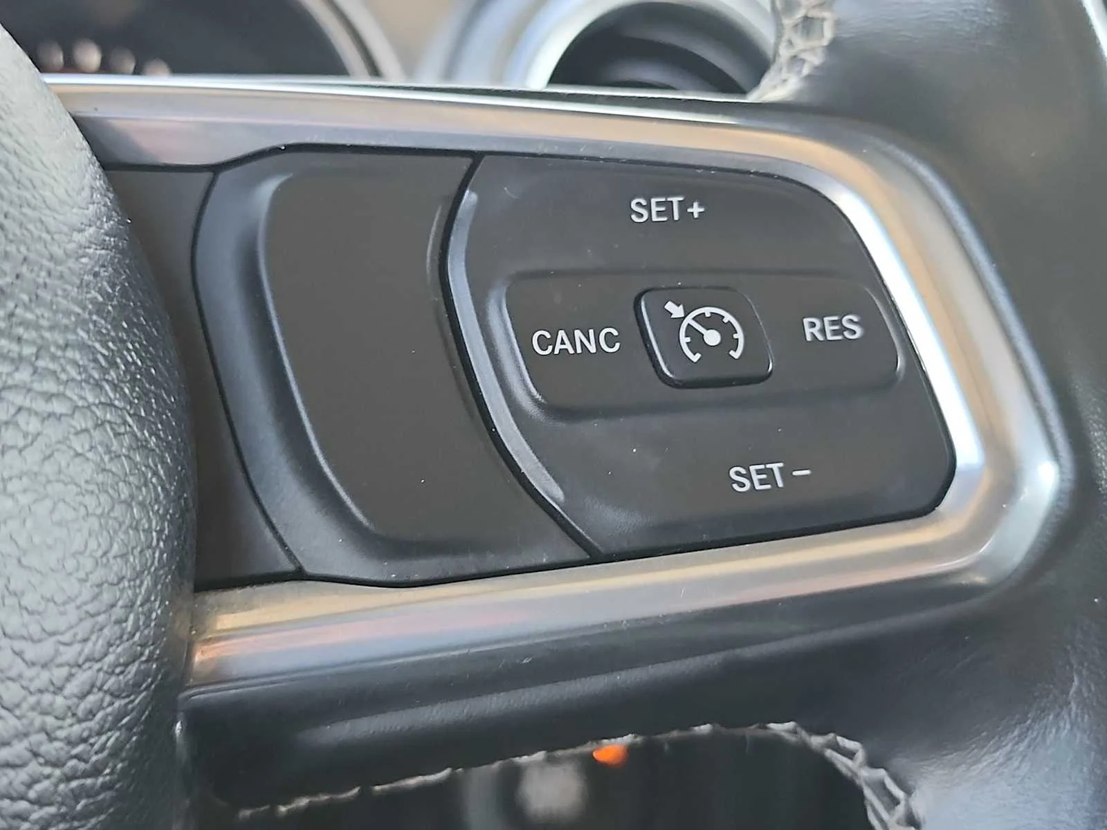 Used 2022 Black Clearcoat Jeep Unlimited Sahara image 29