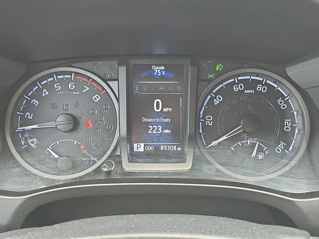 Used 2021  Toyota TRD Off-Road image 17