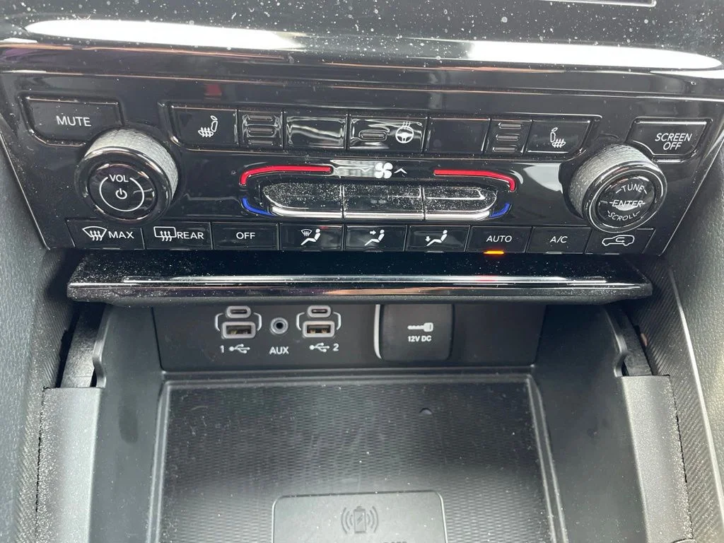 Used 2023 Gray Jeep Altitude X image 17