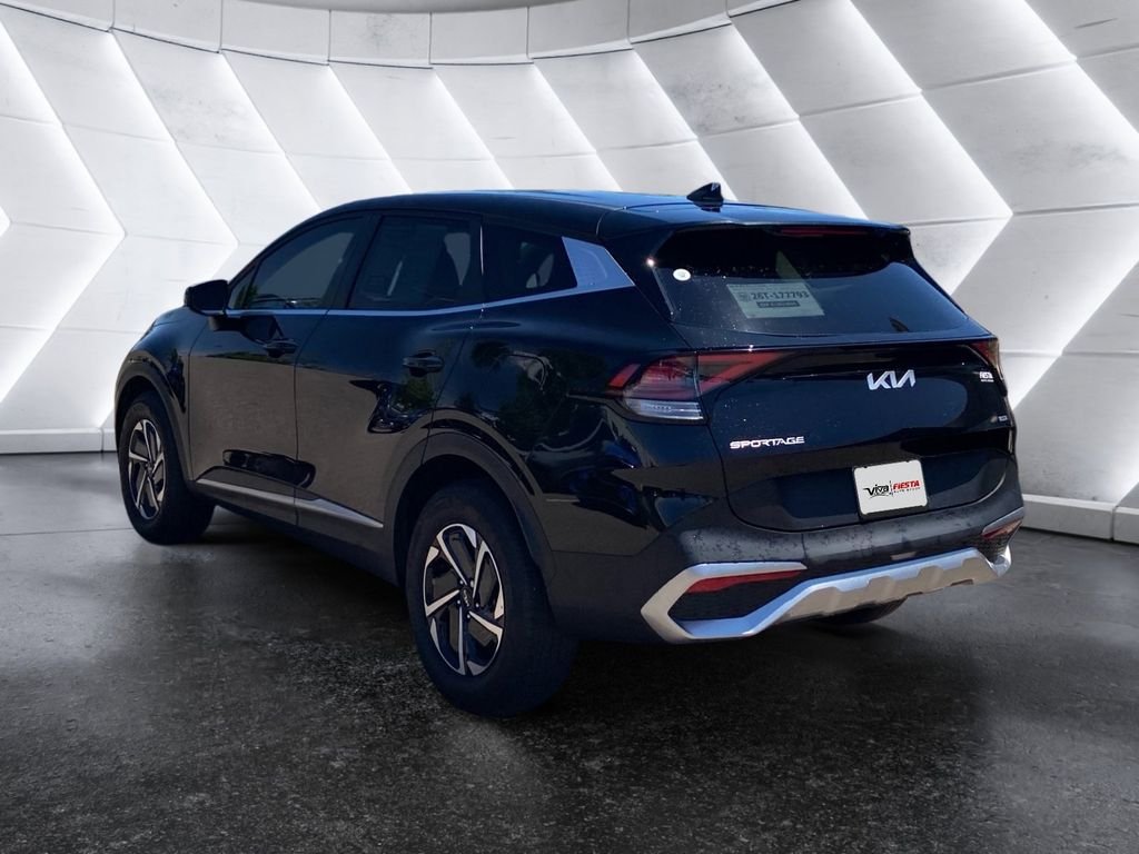 Used 2025 Black Kia LX image 6