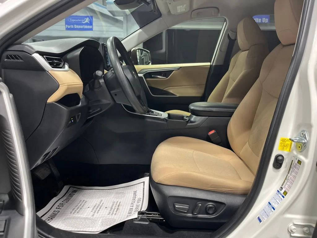 Used 2021 Super White Toyota XLE image 11