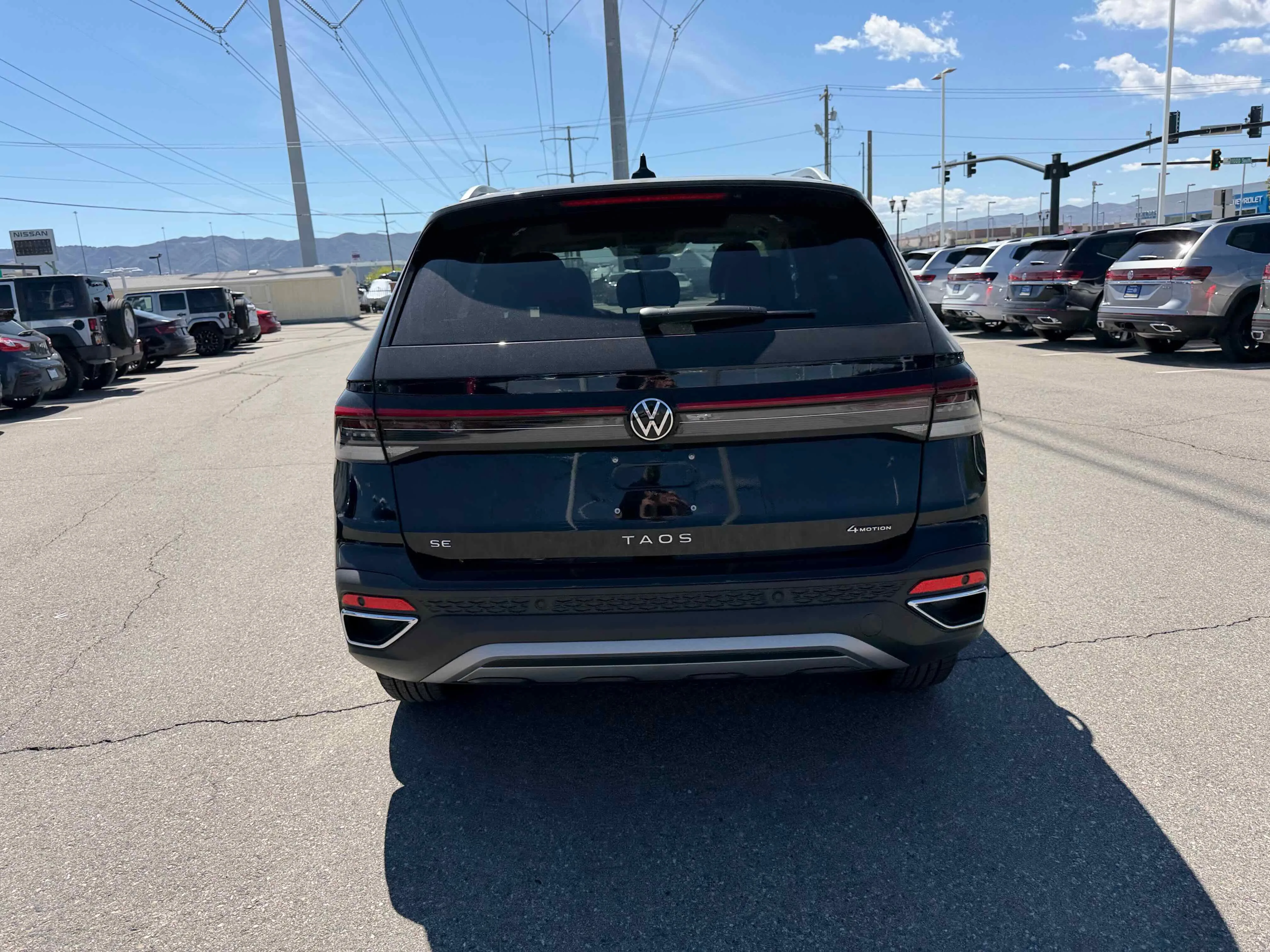 New 2026 Deep Black Volkswagen SE image 6