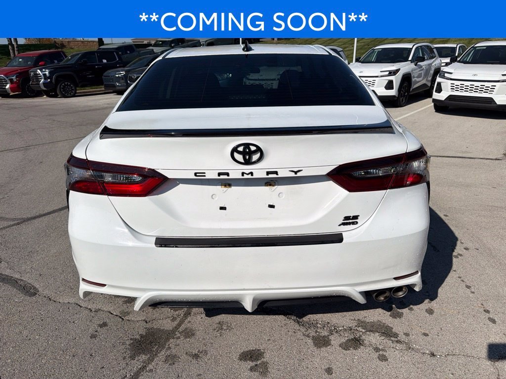 Used 2022 White Toyota SE Nightshade image 8