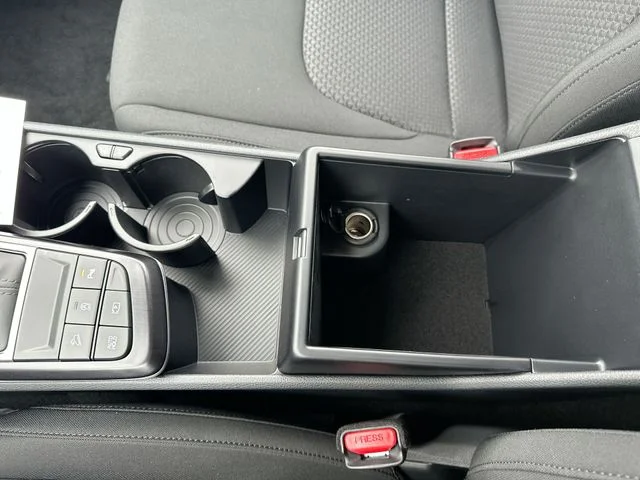 New 2026 Glacial White Pearl Kia LX image 23