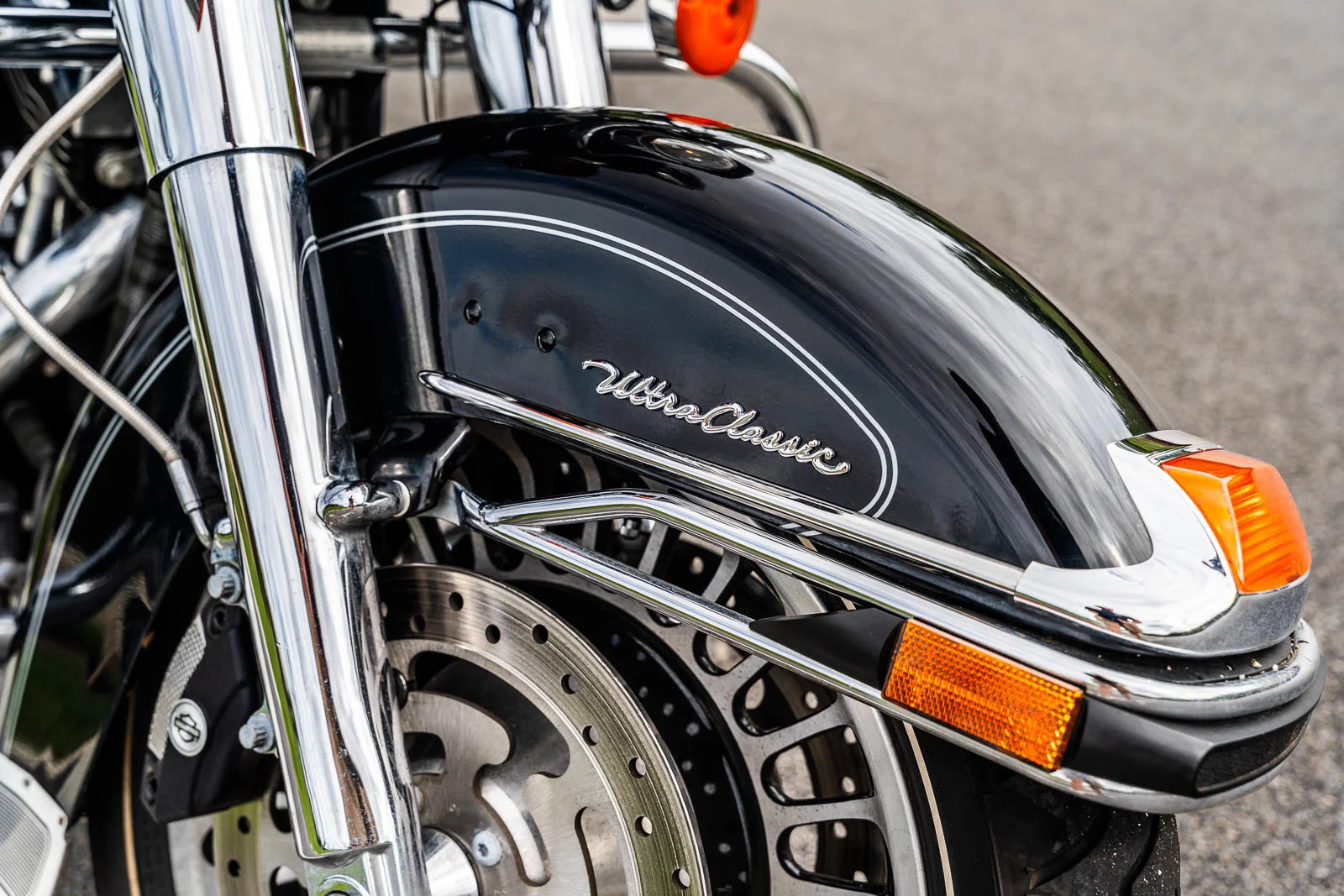 Used 2011 Black Harley-Davidson ULTRA CLASSIC image 13