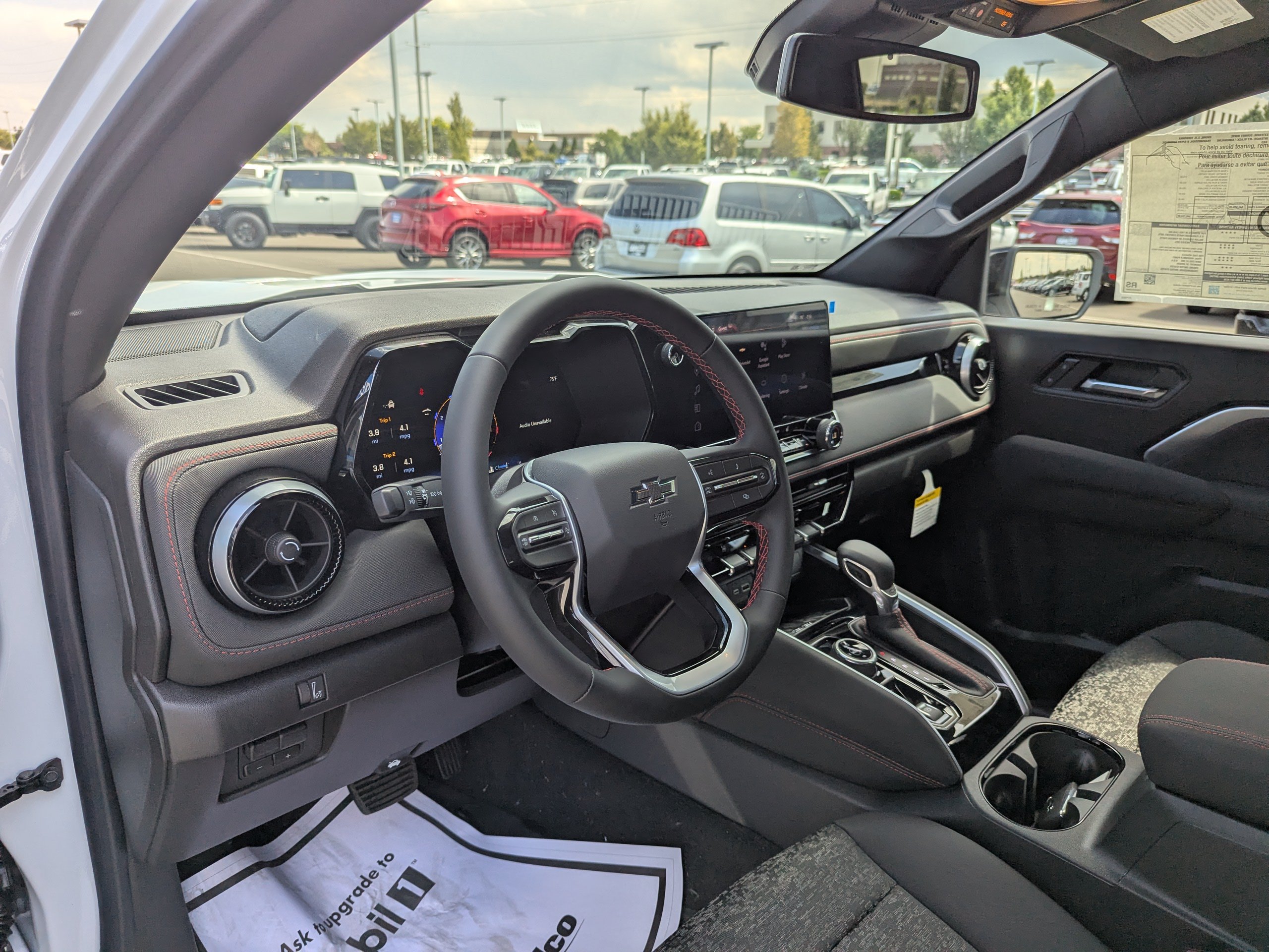 2026 Chevrolet Colorado Z71 - Photo 12