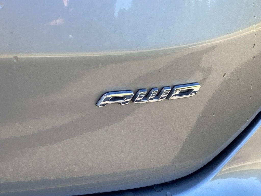 Certified Used 2024 Iconic Silver Metallic Ford SEL image 7
