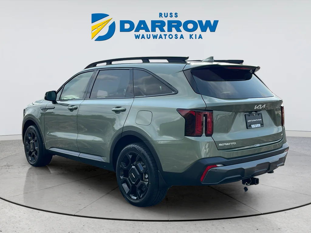 Used 2024 Green Kia X-Line EX image 3