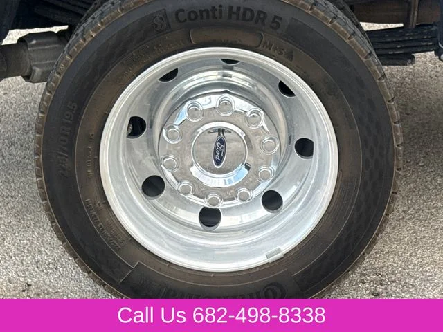 Used 2025 White Ford Lariat image 10