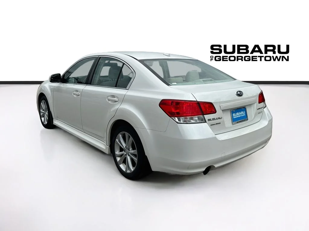 Used 2013 White Subaru 2.5i image 5