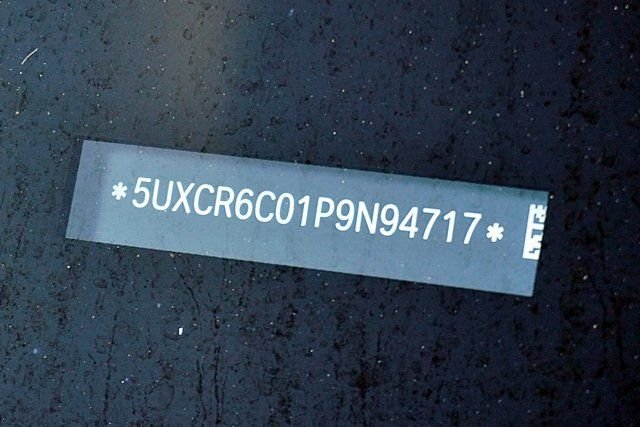 Used 2023 Gray BMW xDrive40i image 35