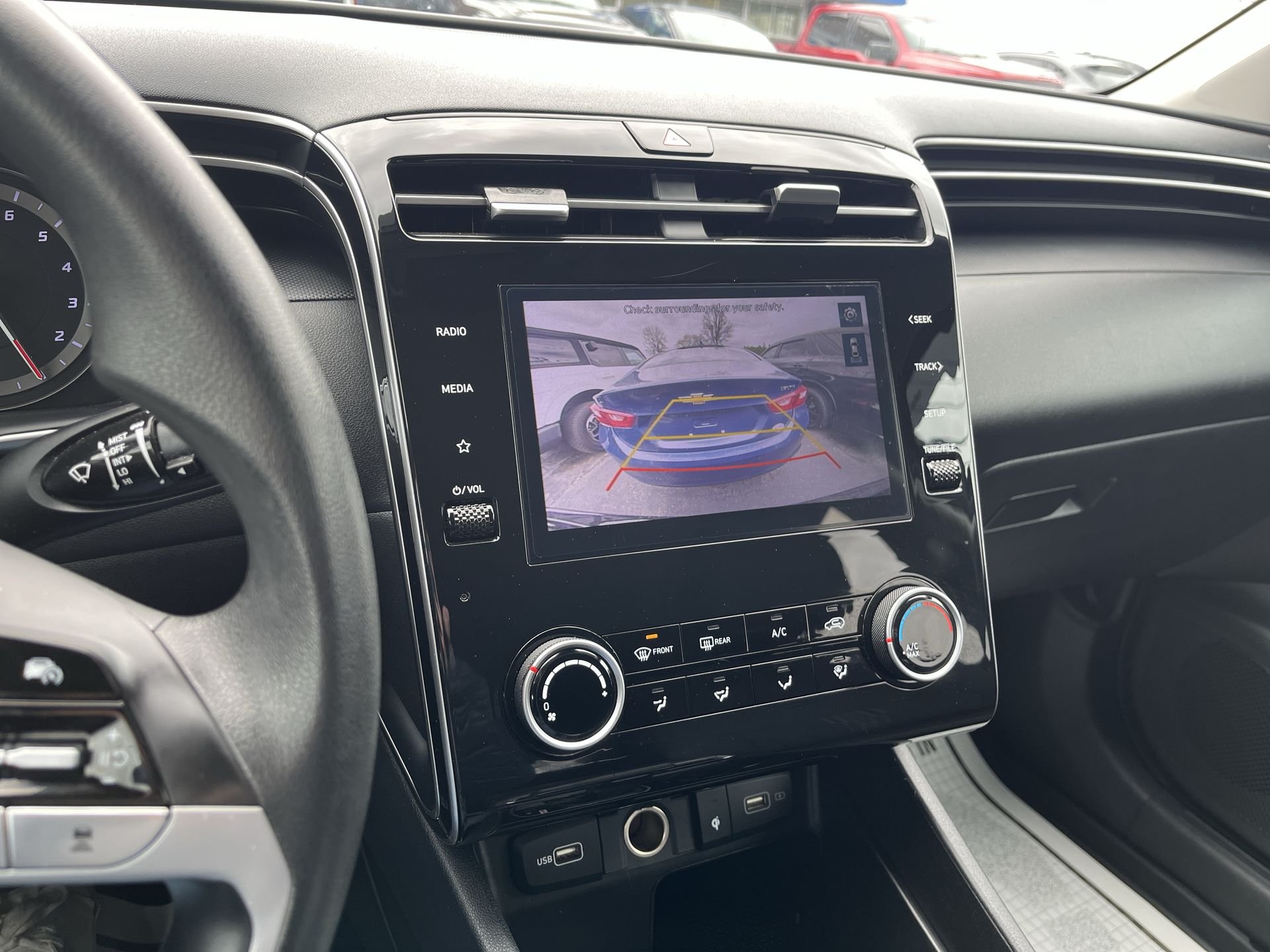 Used 2023 Phantom Black Hyundai SEL image 10