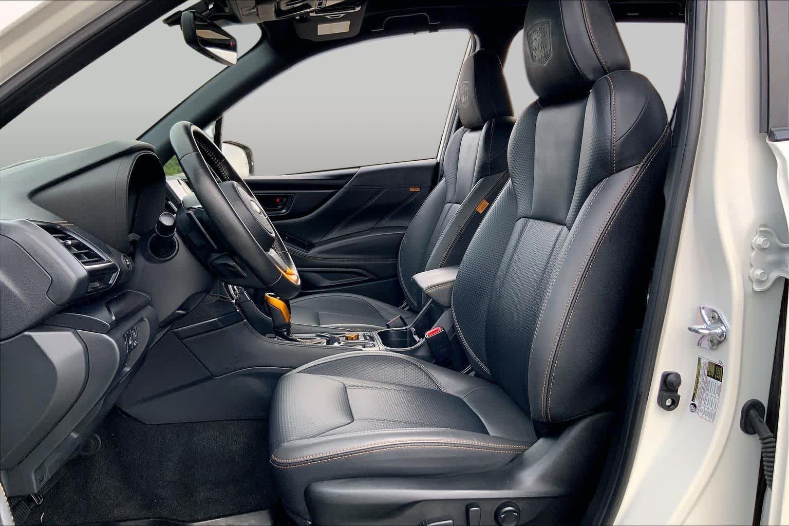Used 2025 Crystal White Pearl Subaru Wilderness image 8