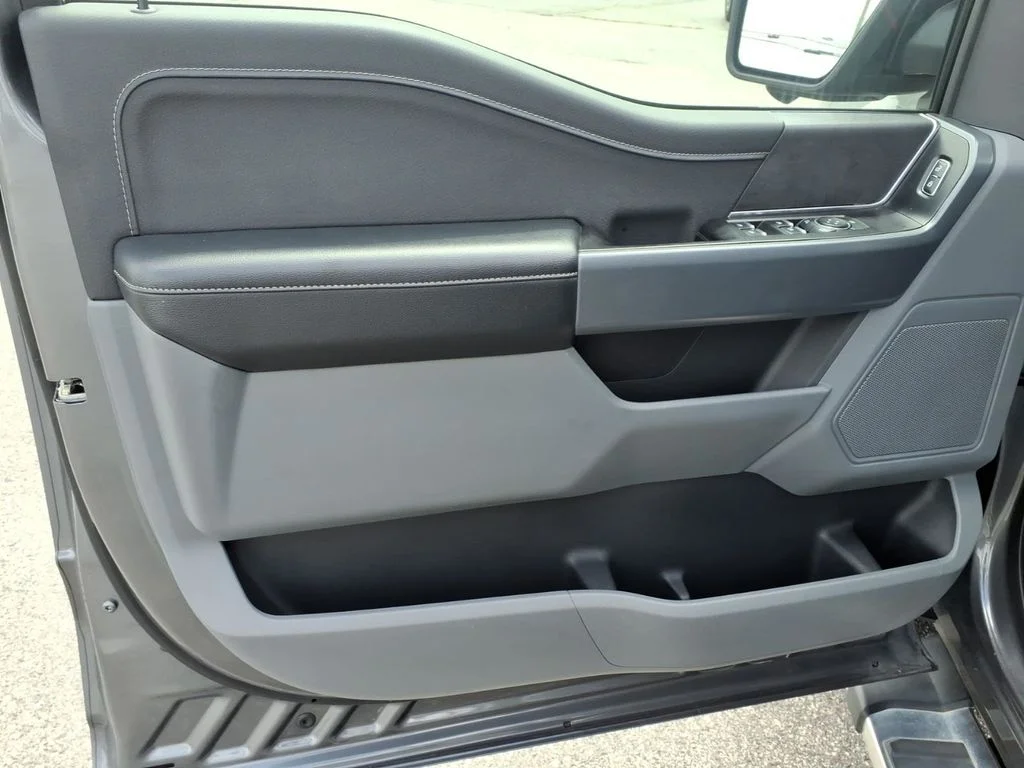 Used 2024 Gray Ford XLT image 22