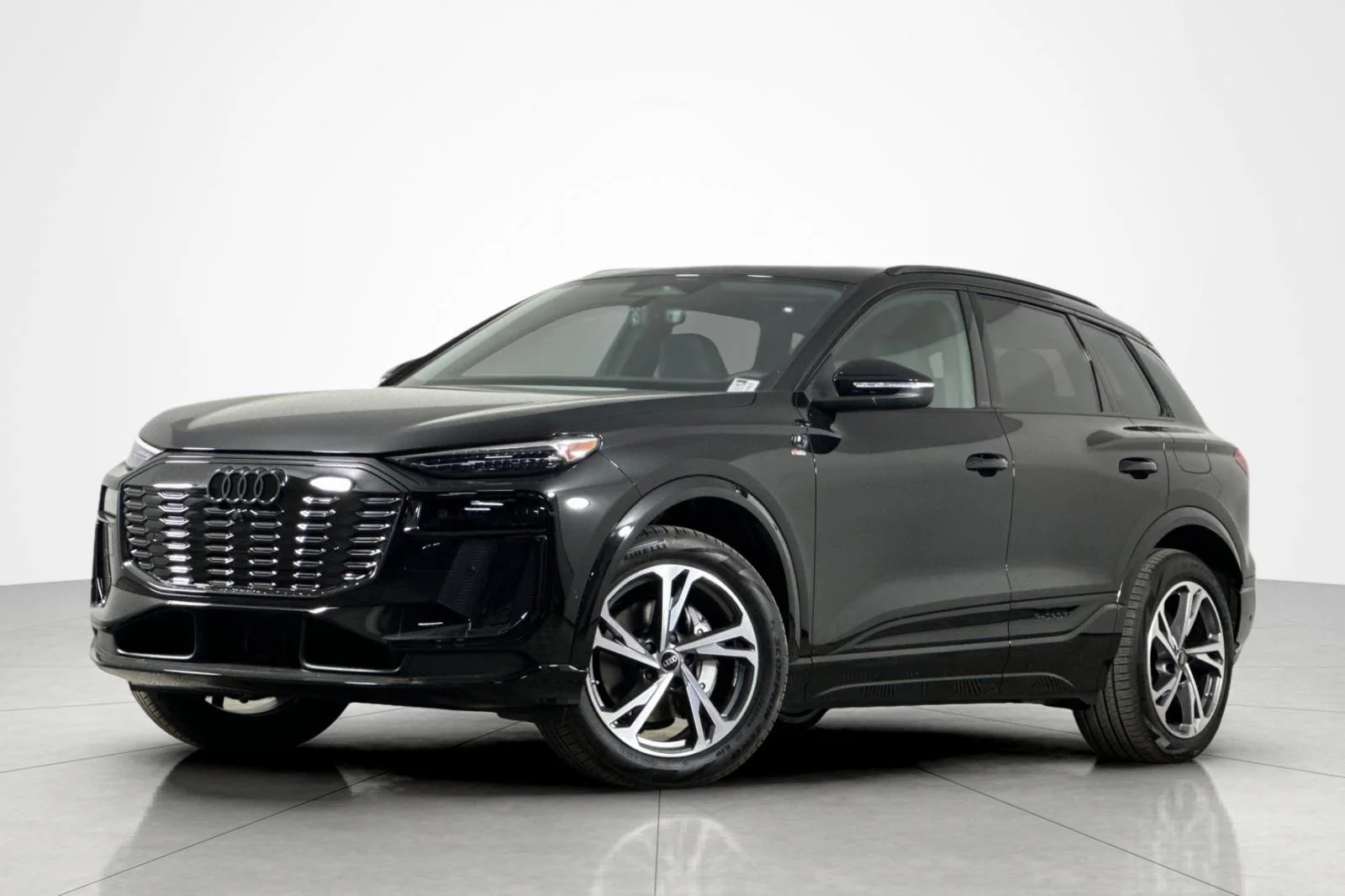 2027 Audi Q6 e-tron Premium Plus quattro's photo